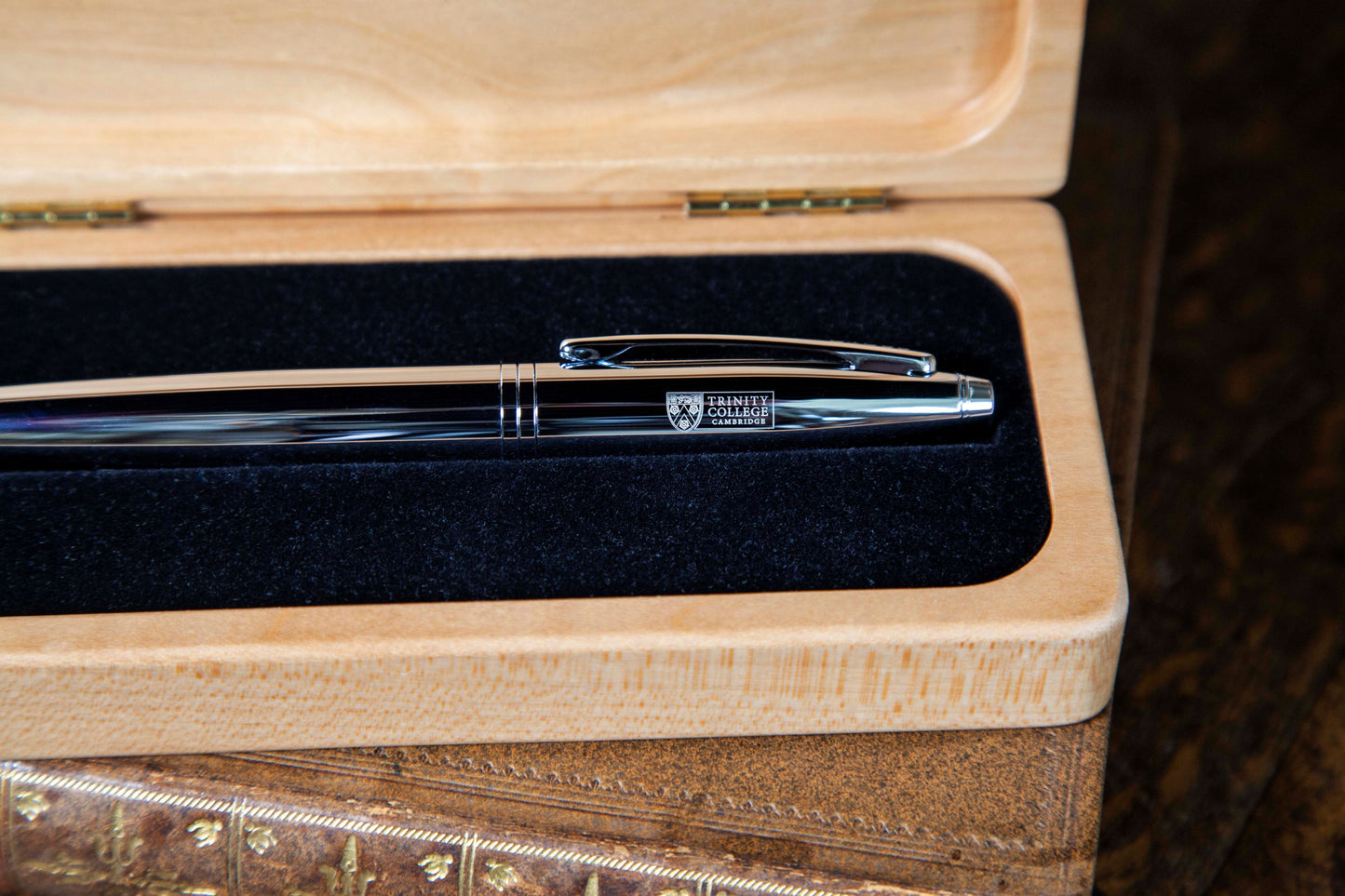 Trinity Fountain Pen in Wide Maple Case